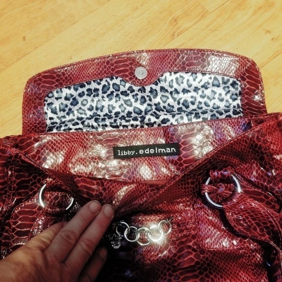 Libby. Edelman red snakeskin like purse - Picture 3 of 5